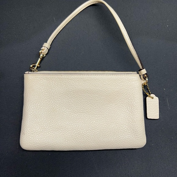 EUC COACH Dahlia Floral Rivets Wristlet - Picture 3 of 6